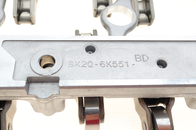 Блок коромысел / клапанных рычагов (постель) BK2Q6K551BD Ford
