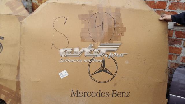 Капот на Mercedes S (W220)