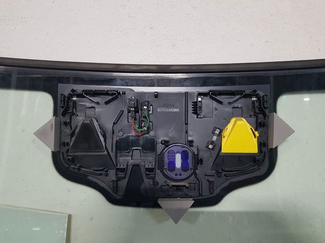 Автомобильные стекла Mercedes A2126705701