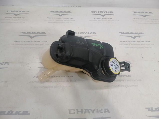 Бачок системы охлаждения LR060349 Land Rover