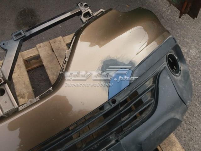 Передний бампер 620225905R Renault (RVI)