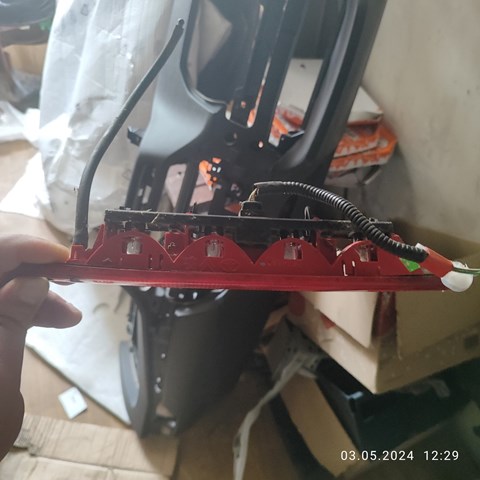 Lampara de luz de freno adicional 1606372780 PEUGEOT