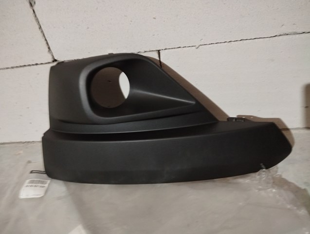 Решетка бампера переднего нижняя 620843152R Renault (RVI)