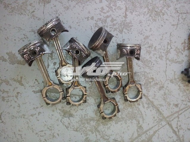 Шатун поршня двигателя 1210031U01 Nissan/Infiniti