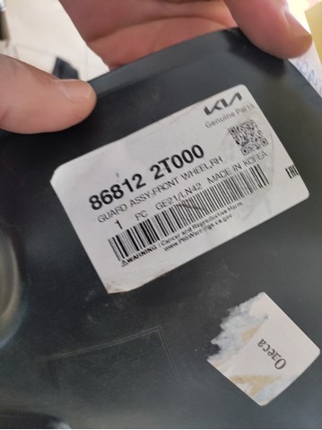 Подкрылок передний правый 868122T000 Hyundai/Kia