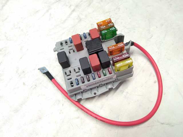 Коробка предохранителей Fiat/Alfa/Lancia 46752705 цена, от 103.22 USD