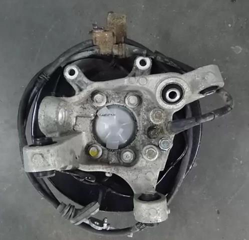 Кулак поворотный левый Q-fix Q0400031