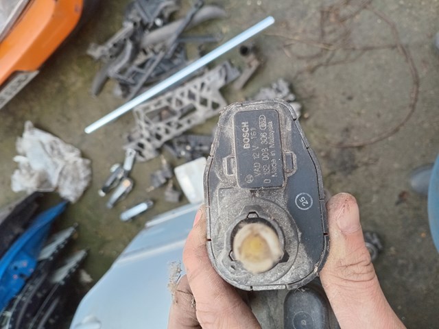 Гидрокорректор фар на Opel Omega A 16, 17, 19