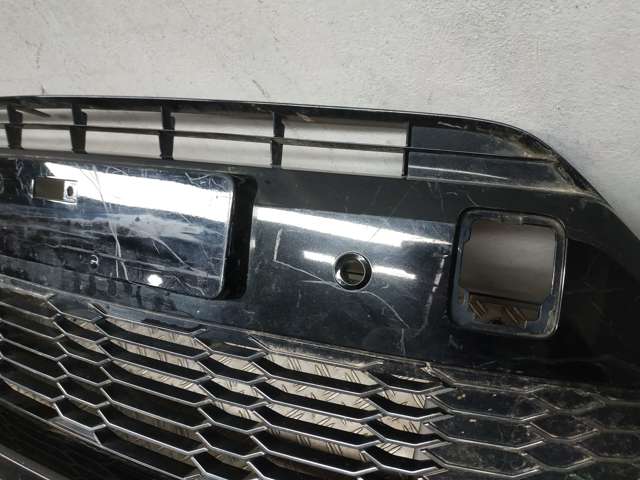 Решетка переднего бампера, нижняя Toyota 53102YP030