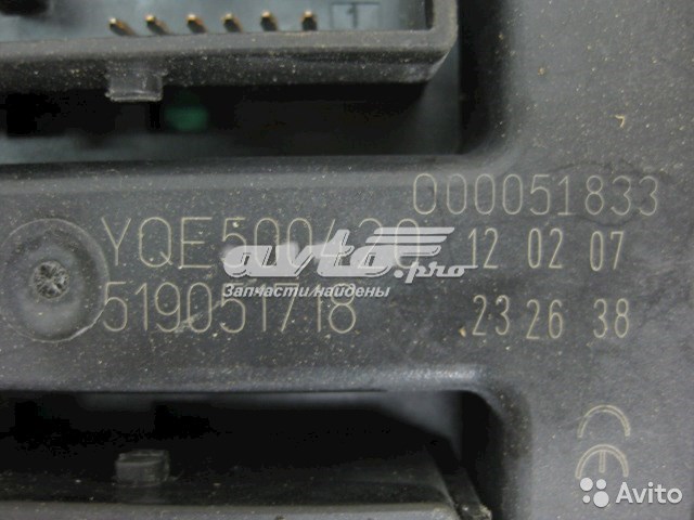  Land Rover YQE500420
