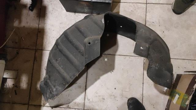 Подкрылок задний правый KB7W561H1A Mazda