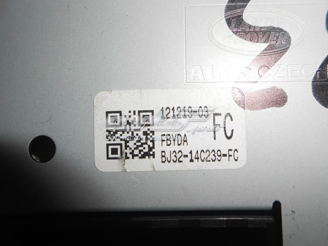  Land Rover LR028196 цена, от 141.08 USD