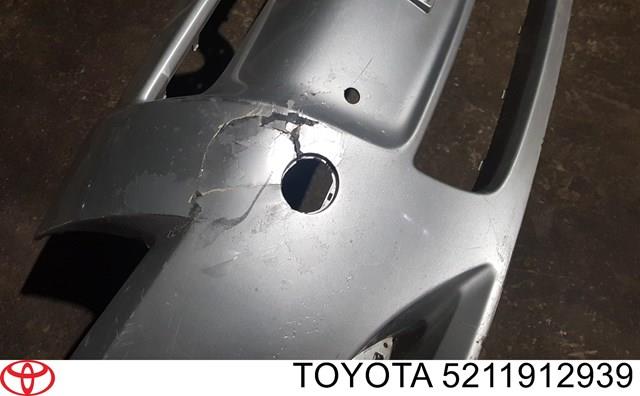 5211912939 Toyota Бампер передний в сборе