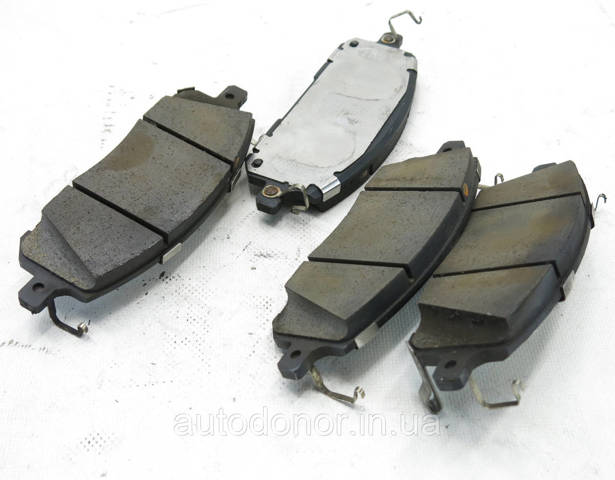 D1M605MT0A Nissan/Infiniti Колодки передние