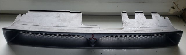 MR478163 Mitsubishi Решетка радиатора