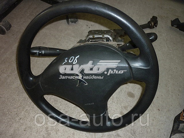 Рулевое колесо на Peugeot 308 CC 