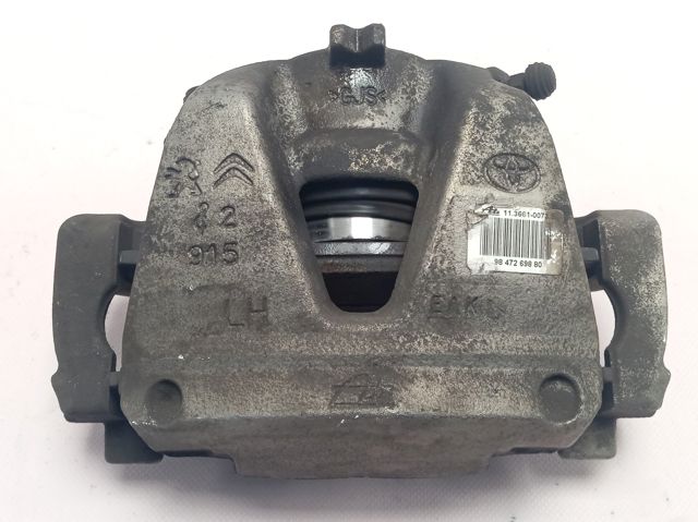 Купить SU001A3126 Toyota Суппорт тормозной передний правый