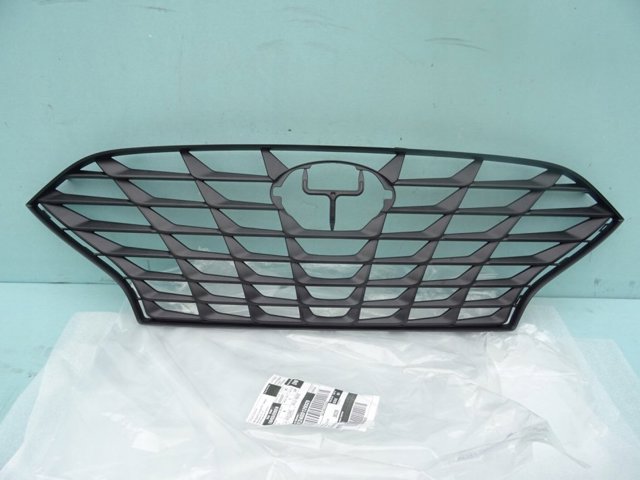 Решетка радиатора 86351G4500 Hyundai/Kia