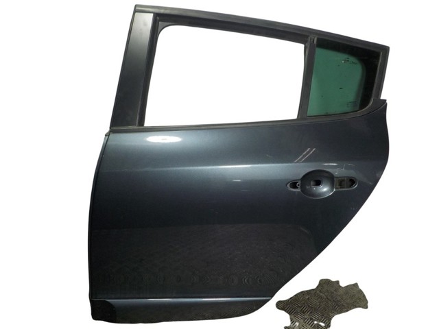Дверь задняя левая 821003885R Renault (RVI)