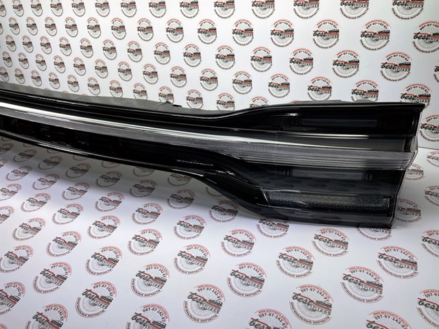 Фонарь задний центральный 95B945307B Porsche