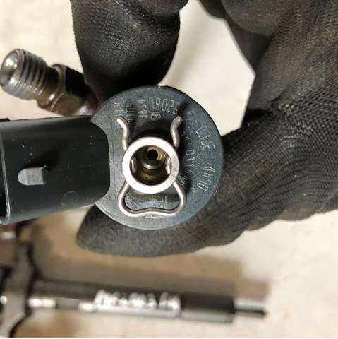 Форсунка инжектора Bosch 445110259 цена, от 42.28 USD
