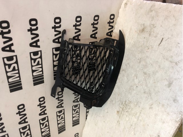 LR099793 Land Rover Молдинг решетки переднего бампера, правый