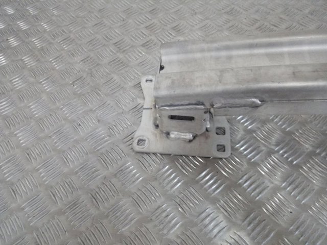 BJ3217906AD Land Rover 