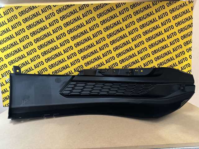 Молдинг бампера заднего правый KMV650231A Mazda