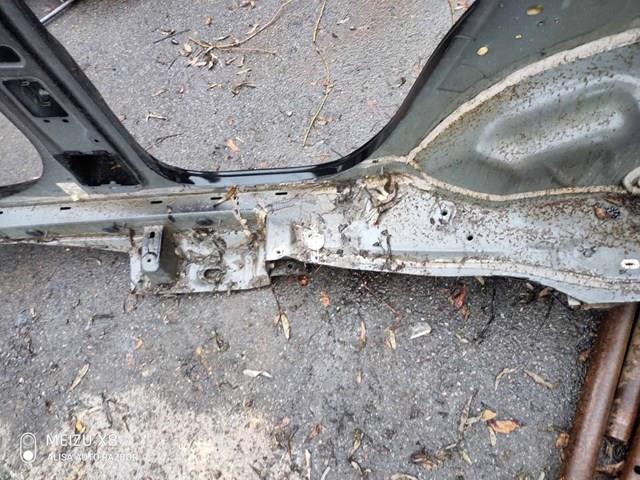 Проем передней правой двери 68019176AB Chrysler
