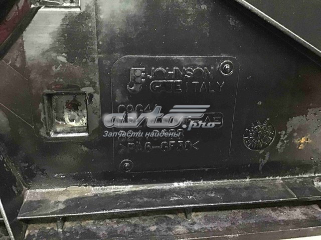 Купить LR072085 Land Rover Диффузор вентилятора в сборе с мотором и крыльчаткой