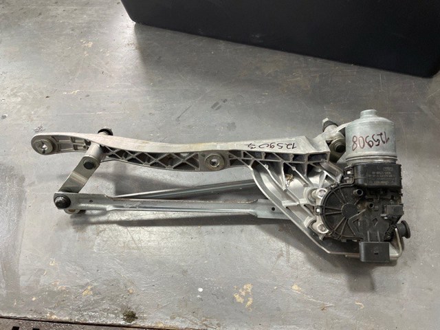 AE8317508AB Ford 