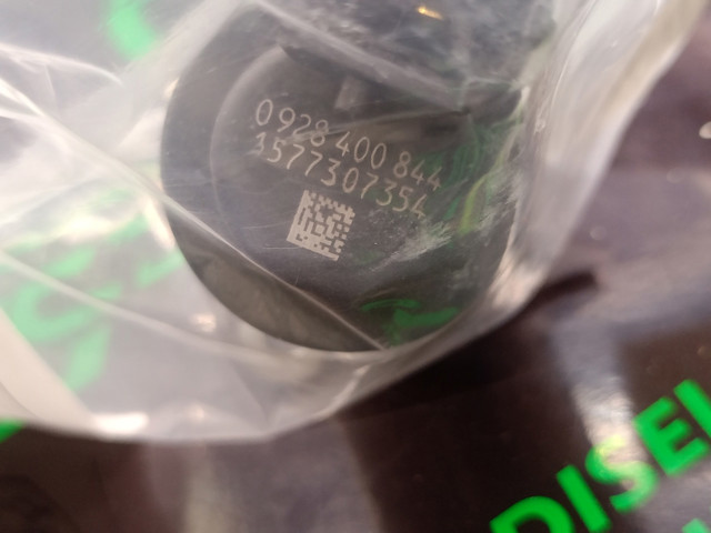 Регулятор давления ТНВД Bosch 0928400844 цена, от 84.45 USD