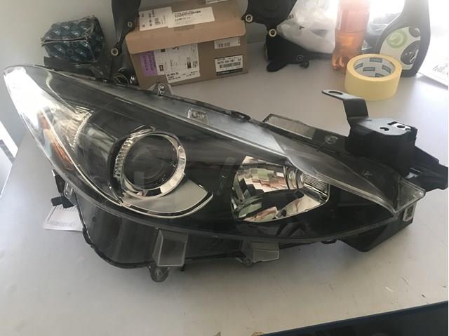 Правая блок фара Mazda B45A51030 цена, от 177.37 USD