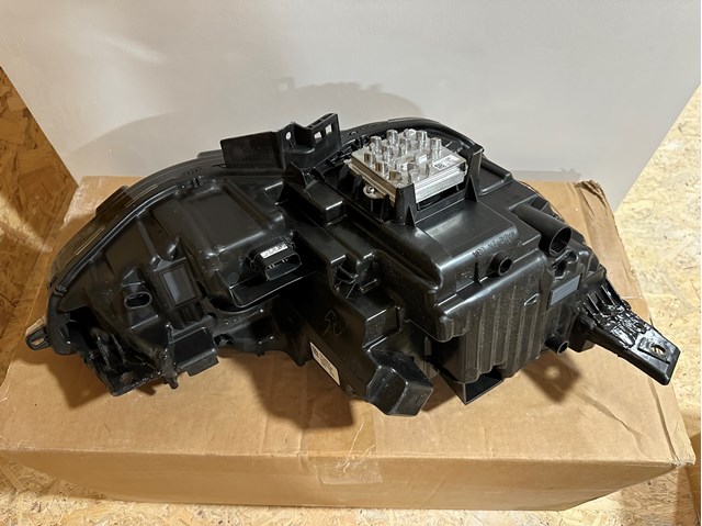 KT4B13W030CH Ford Фара