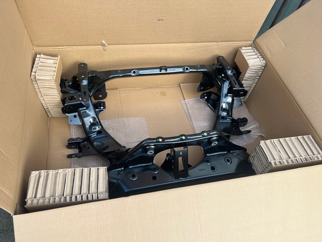 Балка задней подвески поперечная Tesla 104458001D цена, от 225.17 USD