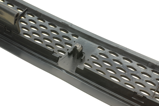 Решетка под лобовое стекло Autotechteile 1008303 цена, от 13.67 USD