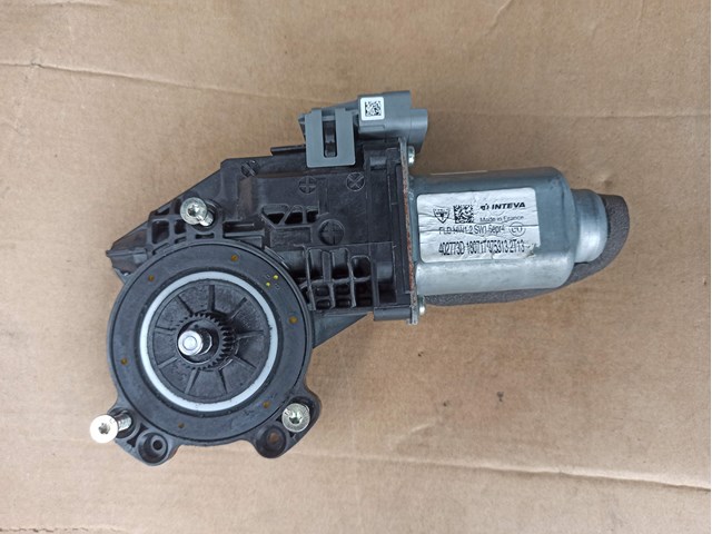  Tesla Motors 430105F0 цена, от 25.31 USD