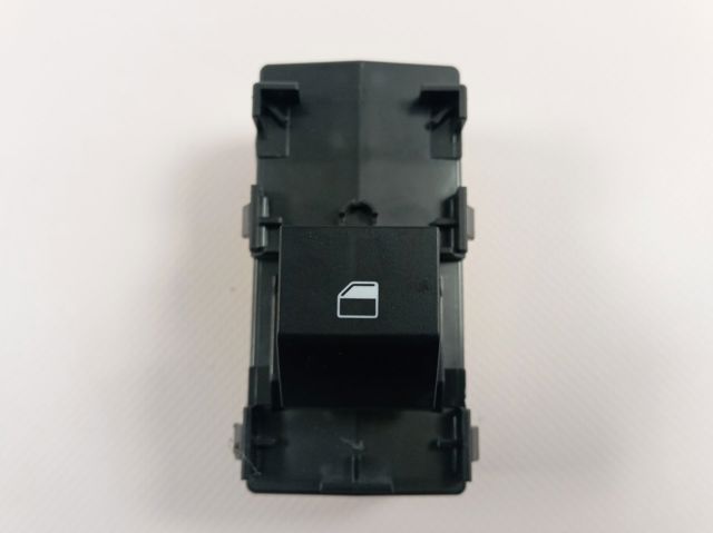  Hyundai/Kia 93581AT000