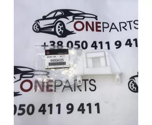 6400A325 Mitsubishi Крепление фары передней, левой