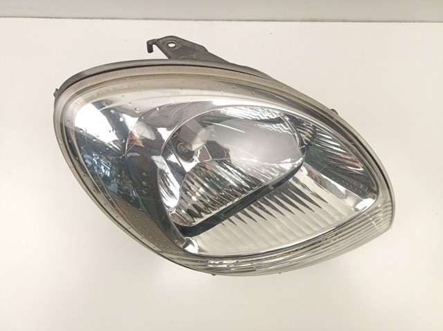 Правая фара 8200236591 Nissan/Infiniti