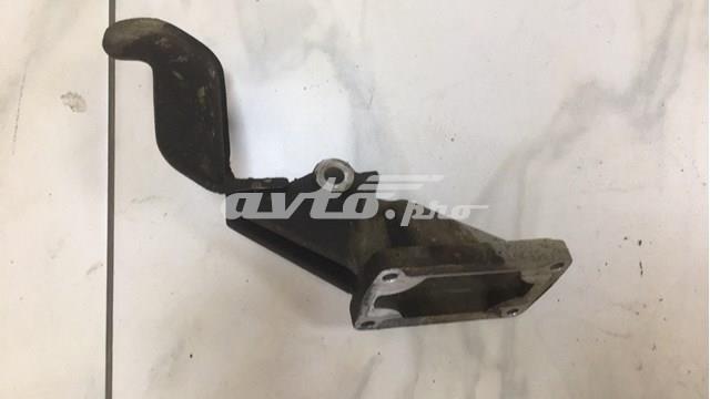 Балка крепления коробки передач A1132230904 Mercedes