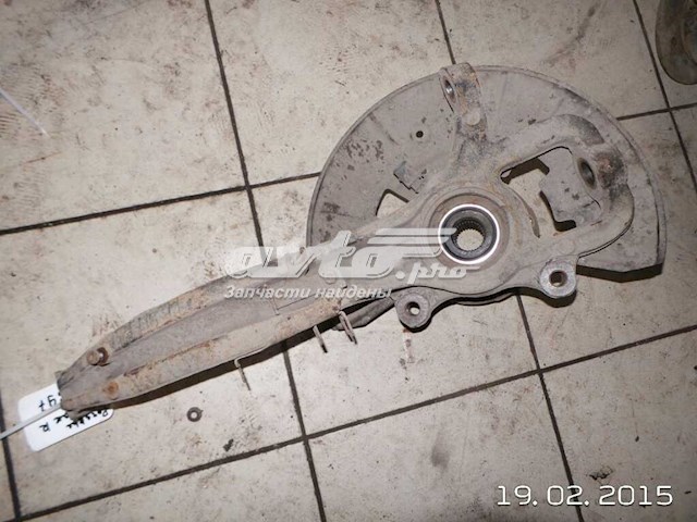 Кулак поворотный передний правый Porsche 7L0407258A
