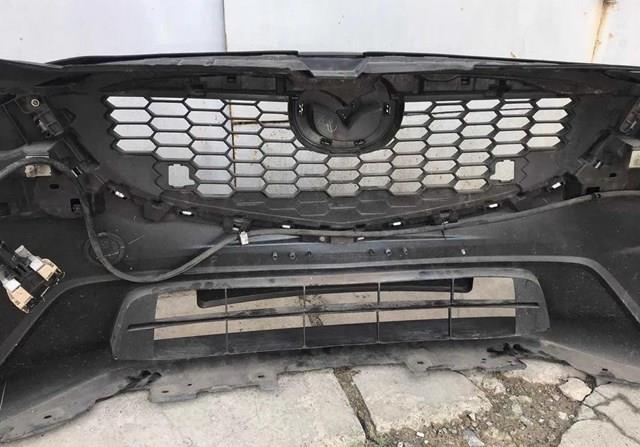 Передний бампер K03150031BB Mazda