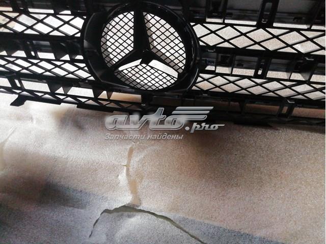 Купить A63988000839775 Mercedes Решетка радиатора