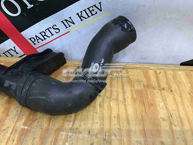 Шланг радиатора, нижний Land Rover LR035627 цена, от 16.93 USD