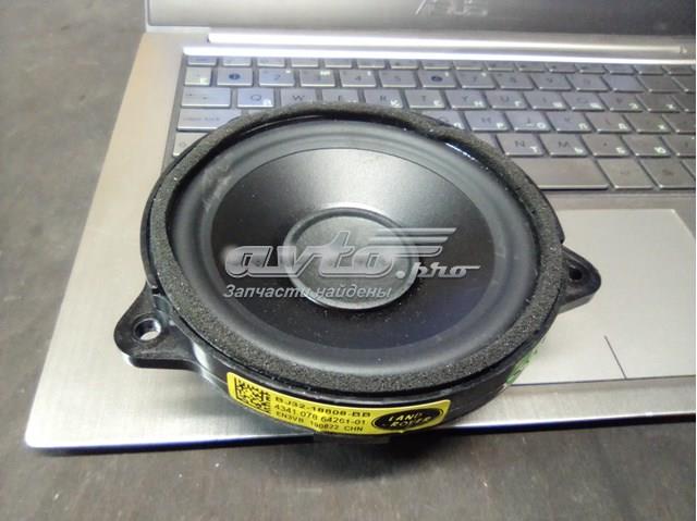 LR025876 Land Rover Динамик задней полки