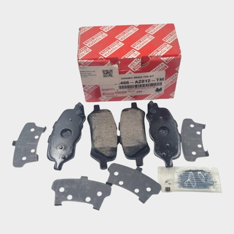 Задние тормозные колодки 04466AZ012TM Toyota