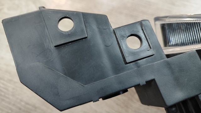 BP4K510K0D Mazda Фара передняя правая