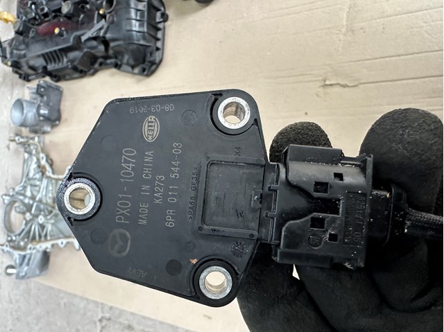 Купить PYFA18G00A Mazda Вакуумный насос
