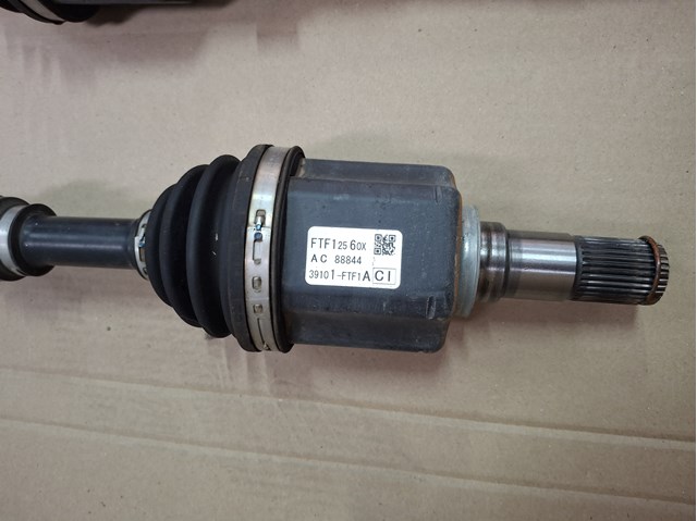 Привод правый Mazda FTF22550X